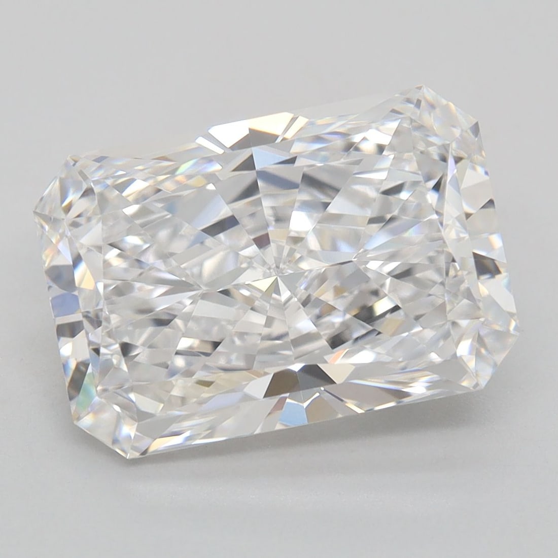 GIA Radiant 4.02ct D VVS2 - Loose Lab Diamond: GIA Radiant 4.02ct D VVS2 - Loose Lab Diamond This listing features GIA Radiant 4.02ct D VVS2 - Loose Lab Diamond. Item specifics are provided below. Item Specifics: Source: This Is A Real Diamond Gro