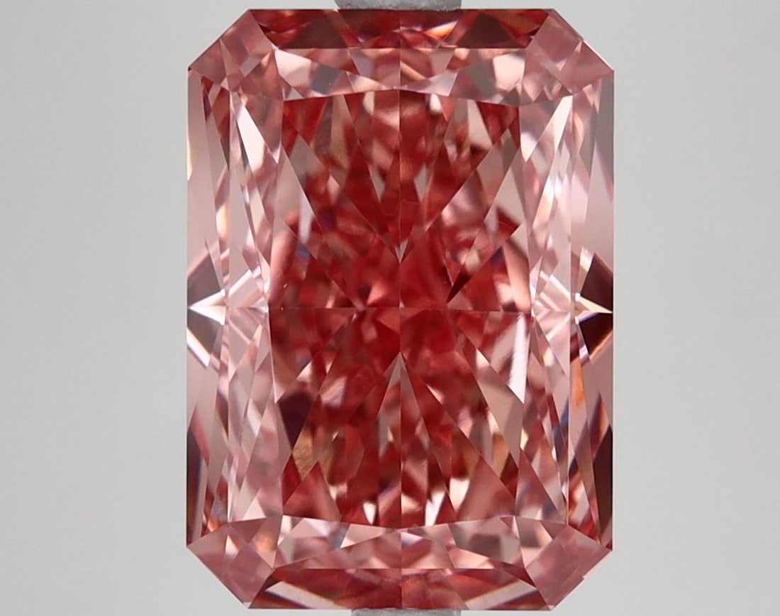 IGI Radiant 5.03ct Fancy Vivid Pink VVS2 - Loose Lab Diamond: IGI Radiant 5.03ct Fancy Vivid Pink VVS2 - Loose Lab Diamond This listing features IGI Radiant 5.03ct Fancy Vivid Pink VVS2 - Loose Lab Diamond. Item specifics are provided below. Item Specifics: Sour