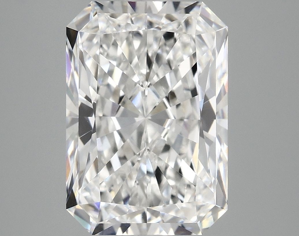 IGI Radiant 4.24ct E VVS2 - Loose Lab Diamond: IGI Radiant 4.24ct E VVS2 - Loose Lab Diamond This listing features IGI Radiant 4.24ct E VVS2 - Loose Lab Diamond. Item specifics are provided below. Item Specifics: Source: This Is A Real Diamond Gro