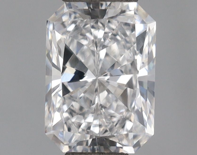 IGI Radiant 0.64ct E VVS2 - Loose Lab Diamond: IGI Radiant 0.64ct E VVS2 - Loose Lab Diamond This listing features IGI Radiant 0.64ct E VVS2 - Loose Lab Diamond. Item specifics are provided below. Item Specifics: Source: This Is A Real Diamond Gro
