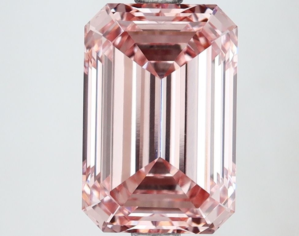 IGI Emerald 3.14ct Fancy Intense Brownish Pink VVS2 - Loose Lab Diamond: IGI Emerald 3.14ct Fancy Intense Brownish Pink VVS2 - Loose Lab Diamond This listing features IGI Emerald 3.14ct Fancy Intense Brownish Pink VVS2 - Loose Lab Diamond. Item specifics are provided below
