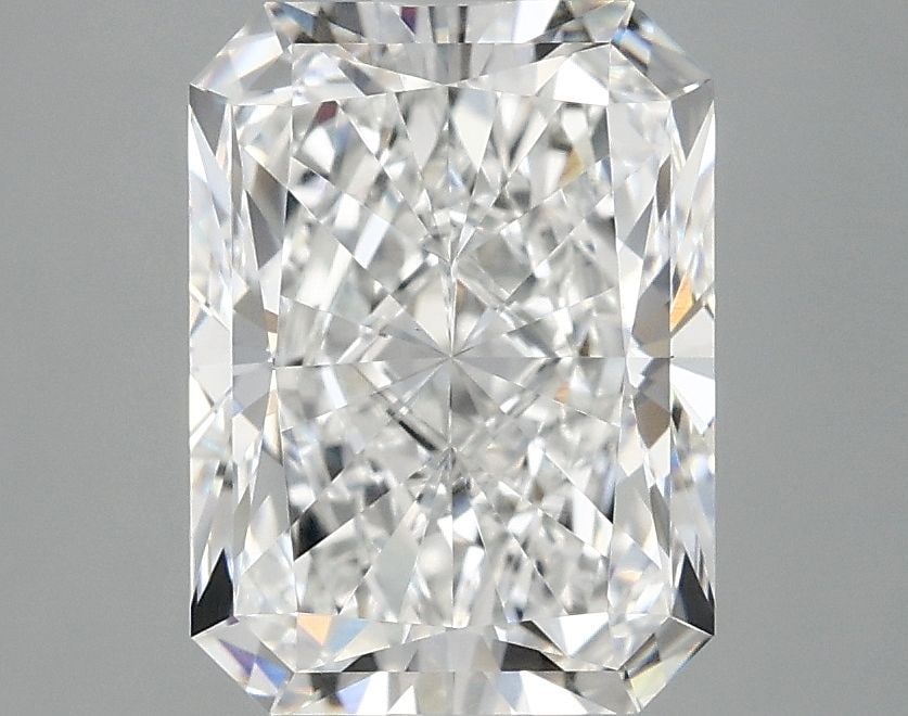 IGI Radiant 3.09ct E VVS2 - Loose Lab Diamond: IGI Radiant 3.09ct E VVS2 - Loose Lab Diamond This listing features IGI Radiant 3.09ct E VVS2 - Loose Lab Diamond. Item specifics are provided below. Item Specifics: Source: This Is A Real Diamond Gro