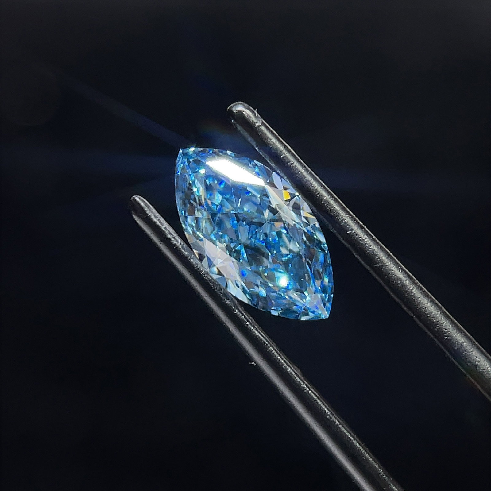 IGI Marquise 1.51ct Fancy Vivid Blue VVS2 - Loose Lab Diamond: IGI Marquise 1.51ct Fancy Vivid Blue VVS2 - Loose Lab Diamond This listing features IGI Marquise 1.51ct Fancy Vivid Blue VVS2 - Loose Lab Diamond. Item specifics are provided below. Item Specifics: So