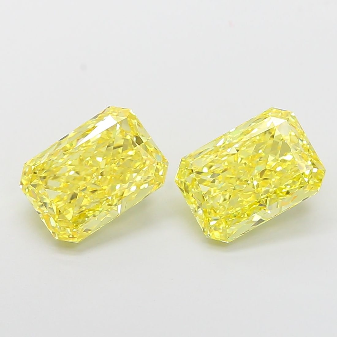IGI Radiant 3.06ct Fancy Vivid Yellow VVS2 - Loose Lab Diamond: IGI Radiant 3.06ct Fancy Vivid Yellow VVS2 - Loose Lab Diamond This listing features IGI Radiant 3.06ct Fancy Vivid Yellow VVS2 - Loose Lab Diamond. Item specifics are provided below. Item Specifics: 