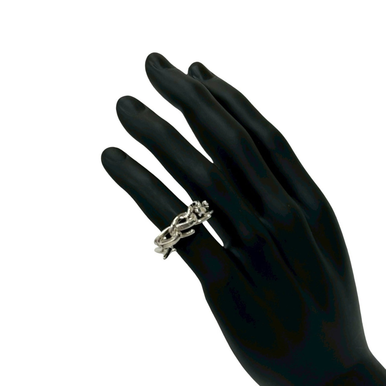Tiffany Band Ring Silver 925: Tiffany Band Ring Silver 925 Silver 925 band ring from Tiffany, featuring a classic design with subtle wear and minor scratches. The ring's silver material gives it a sleek, modern look. In good