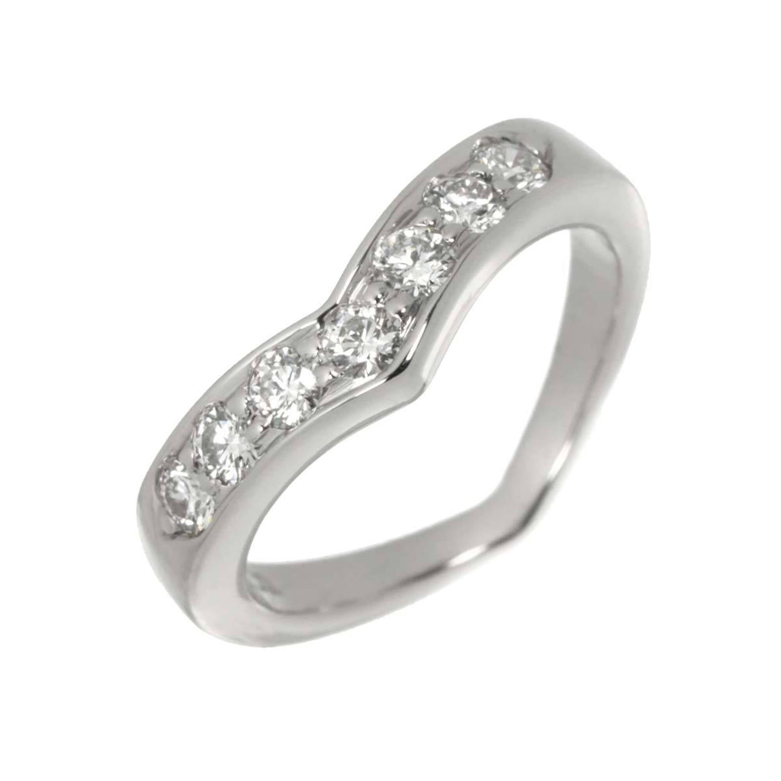 Tiffany Band Ring Platinum 950: Tiffany Band Ring Platinum 950 Platinum 950 Tiffany band ring in excellent condition. With its hallmark of quality and attention to detail, this piece showcases the iconic brand's expertise in