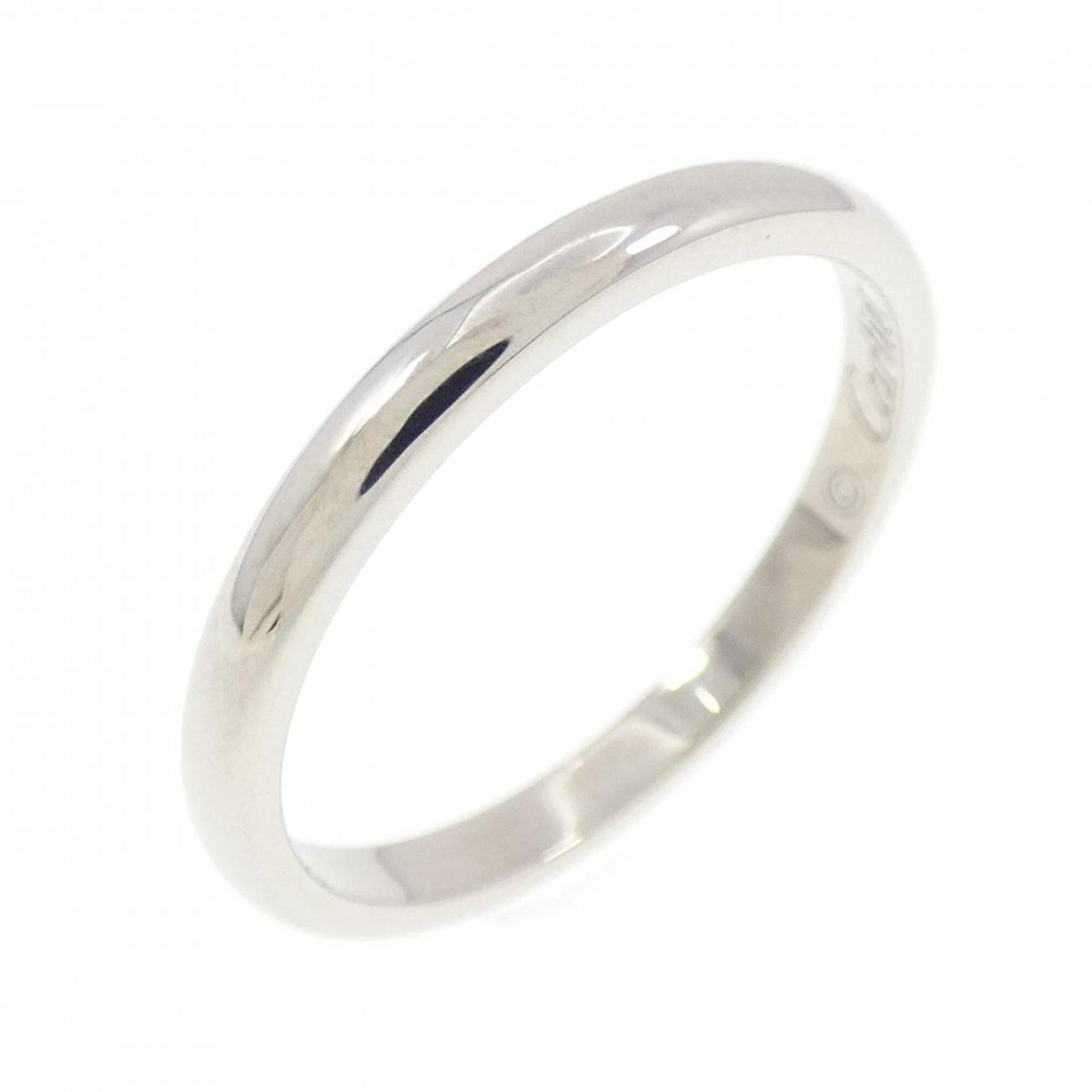 Cartier Band Ring Platinum 950: Cartier Band Ring Platinum 950 Platinum 950 Cartier Band Ring in excellent condition, featuring a few traces of usage and minor scratches. This used band ring showcases the luxurious feel of platinum