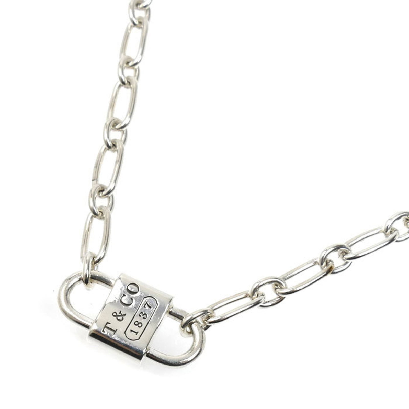 TIFFANY & Co. Tiffany Silver 925 1837 Small Necklace 74625800 12.7g - 45cm Women's: TIFFANY & Co. Tiffany Silver 925 1837 Small Necklace 74625800 12.7g - 45cm Women's Tiffany & Co.'s iconic silver necklace features a small pendant with a diameter of 9.4mm x 18mm, crafted from high-qu