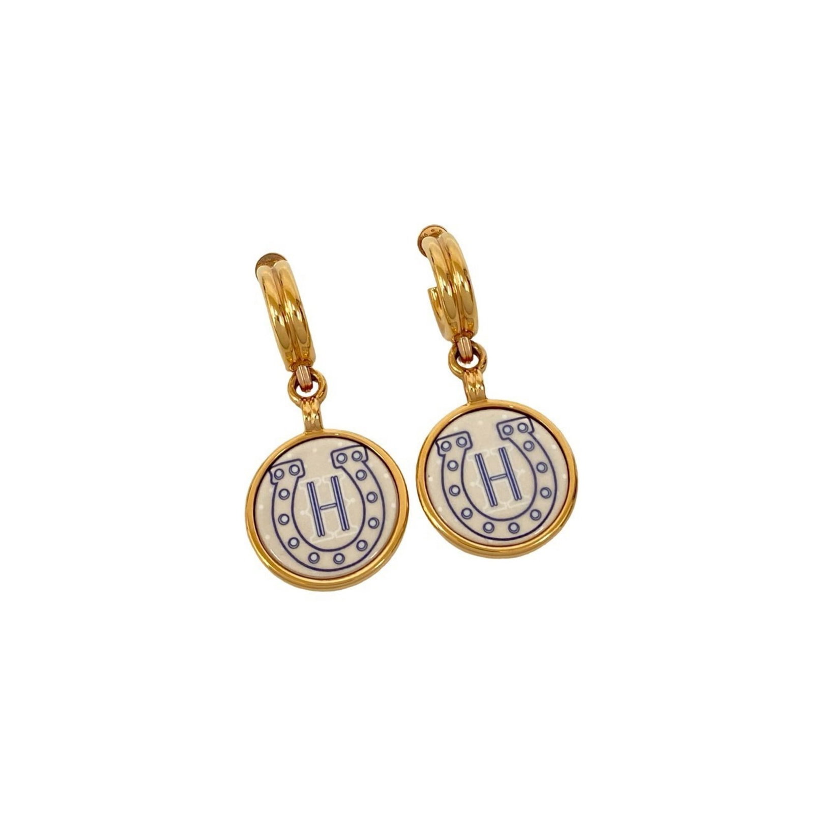 Hermes Stud Earrings Metal: Hermes Stud Earrings Metal Pink Gold and White Hermes Stud Earrings in Good Condition. These metal stud earrings feature a classic design with a subtle touch of elegance, showcasing the iconic Herm?s 