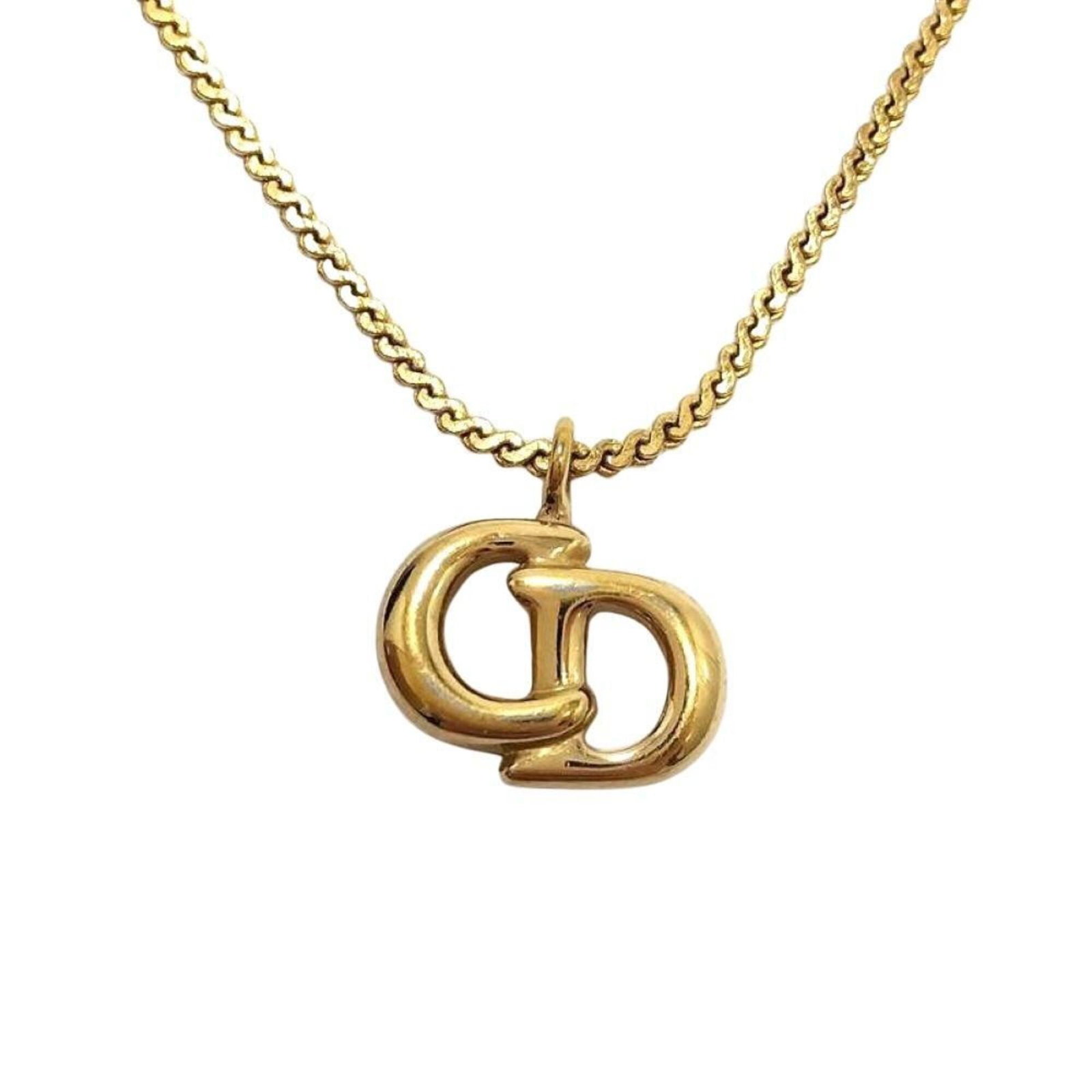 Christian Dior CD logo necklace, gold (GP): Christian Dior CD logo necklace, gold (GP) Gold CD logo necklace from Christian Dior, featuring a 15mm x 13mm pendant with a 44.5 cm neck circumference. The piece shows traces of usage and minor scrat