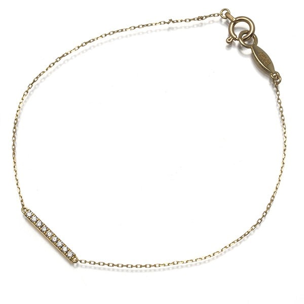 Strict Rules Apply Diamond Bracelet 0.05CT 750 Yellow Gold: Strict Rules Apply Diamond Bracelet 0.05CT 750 Yellow Gold The Strict Rules Apply Diamond Bracelet boasts a stunning 0.05CT natural diamond set in 18k yellow gold, creating a timeless and elegant