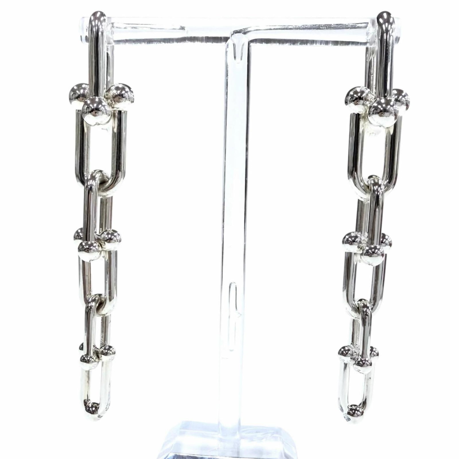 Tiffany Stud Earrings Silver 925: Tiffany Stud Earrings Silver 925 Made from high-quality Silver 925, these Tiffany stud earrings offer a sleek and sophisticated design. With their classic style and durable construction, they are a ti