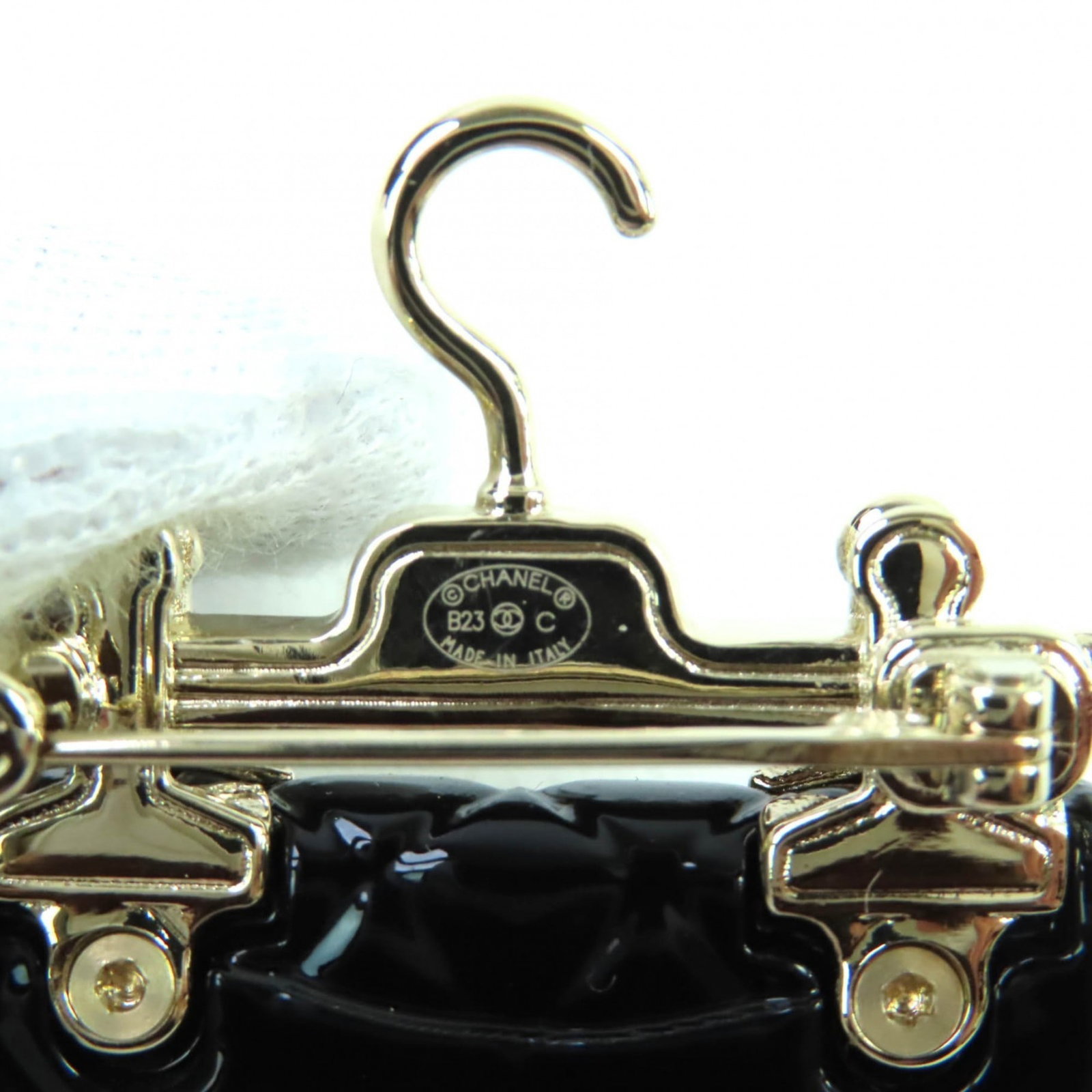 Chanel Brooch - 8
