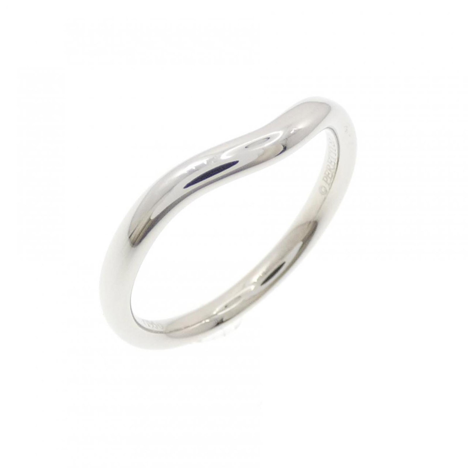 Tiffany Band Ring Platinum 950: Tiffany Band Ring Platinum 950 Tiffany's iconic band ring in platinum 950, featuring a slender 2.2mm width and a weight of 3.1g, offers a touch of timeless elegance to any outfit. This used ring