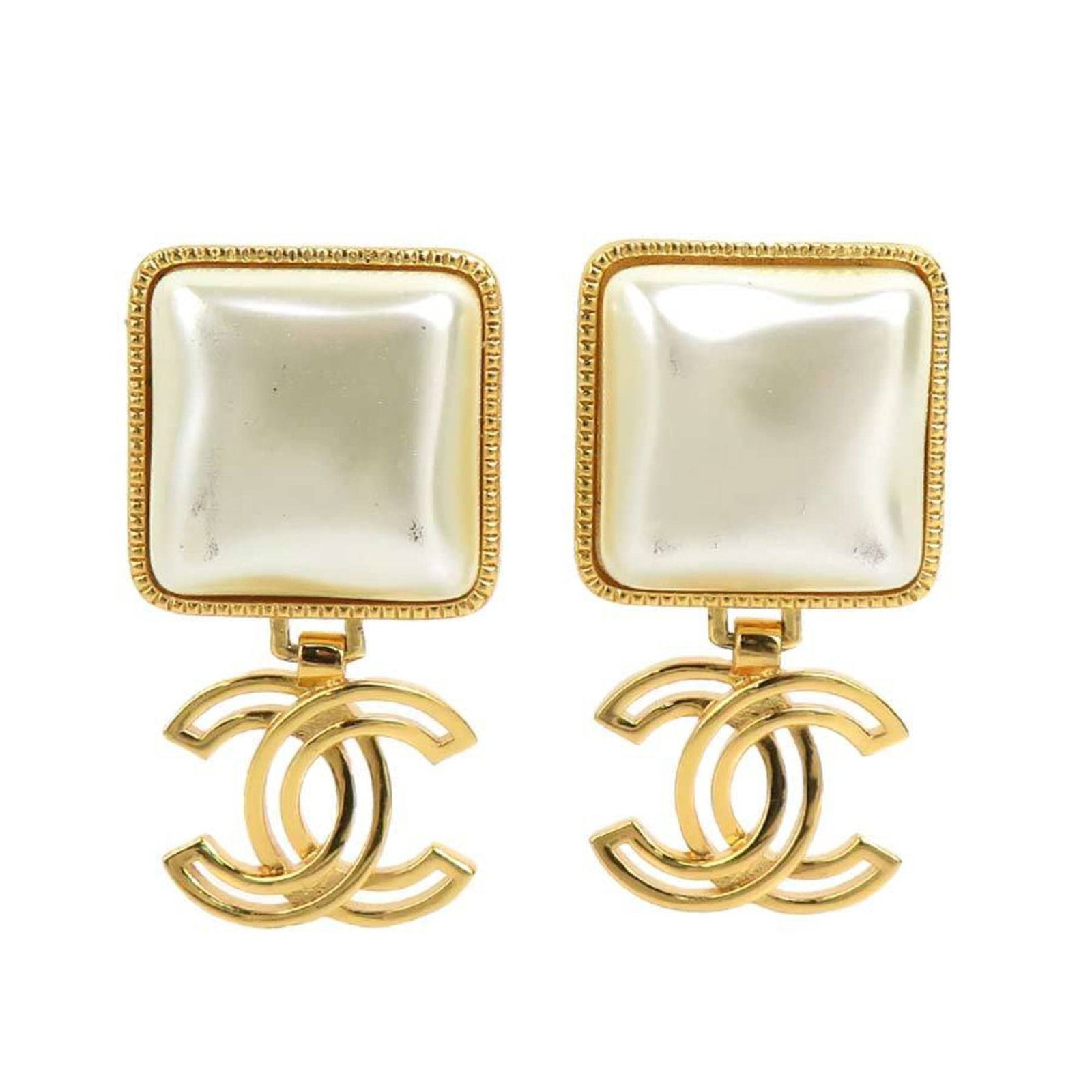 Chanel Stud Earrings Artificial Pearl, Metal: Chanel Stud Earrings Artificial Pearl, Metal Stud earrings featuring artificial pearl and metal construction in gold and white. The item has traces of usage with minor scratches and dirt, indicating