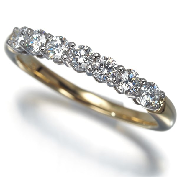 Tiffany & Co. Diamond Ring: Tiffany & Co. Diamond Ring Yellow gold Tiffany & Co. ring featuring a natural diamond from the Tiffany Forever collection, crafted with attention to detail and timeless elegance. This US7.75 size ring