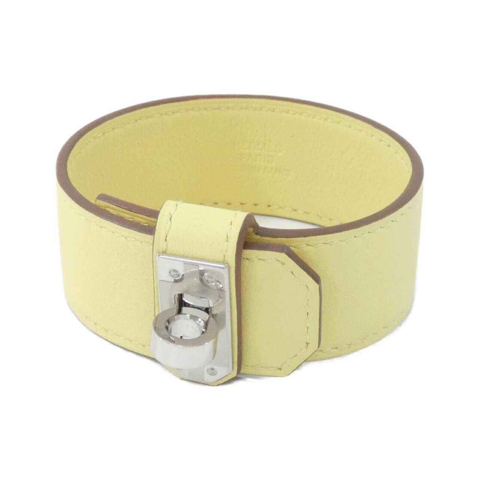 Hermes Charm Bracelet Swift Leather: Hermes Charm Bracelet Swift Leather Swift Leather Charm Bracelet from Hermes boasts its sleek silver finish and durable construction. With a length of 16cm, this versatile charm bracelet can be easily
