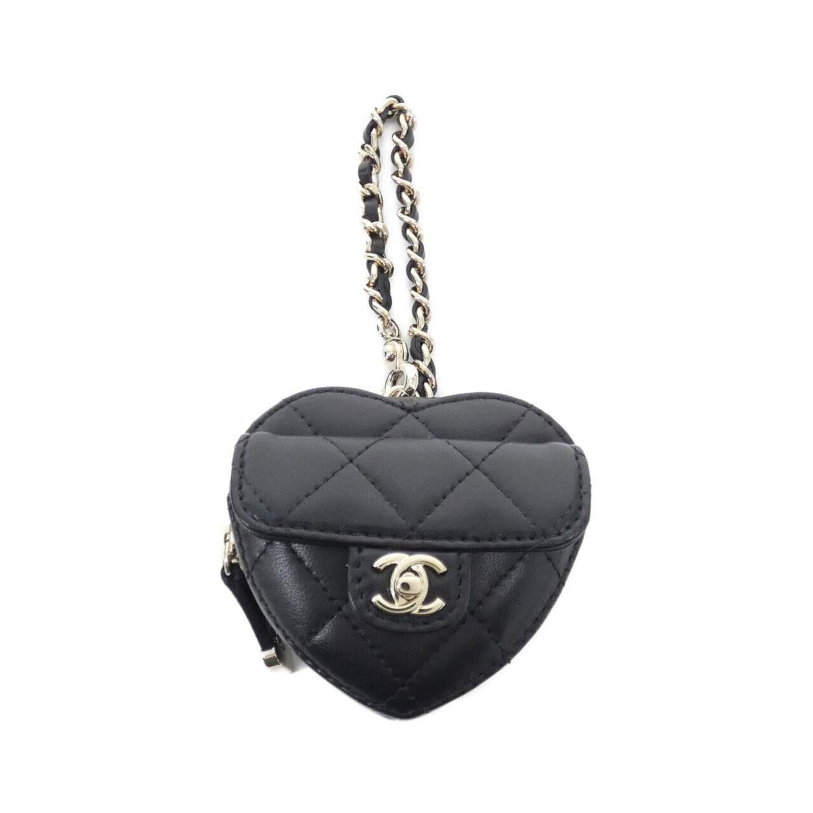 Chanel Handbag Charm Leather: Chanel Handbag Charm Leather Chanel Handbag Charm Leather in Black - A sleek and sophisticated accessory featuring high-quality lambskin material. This used charm measures 80mm x 80mm x 40mm and