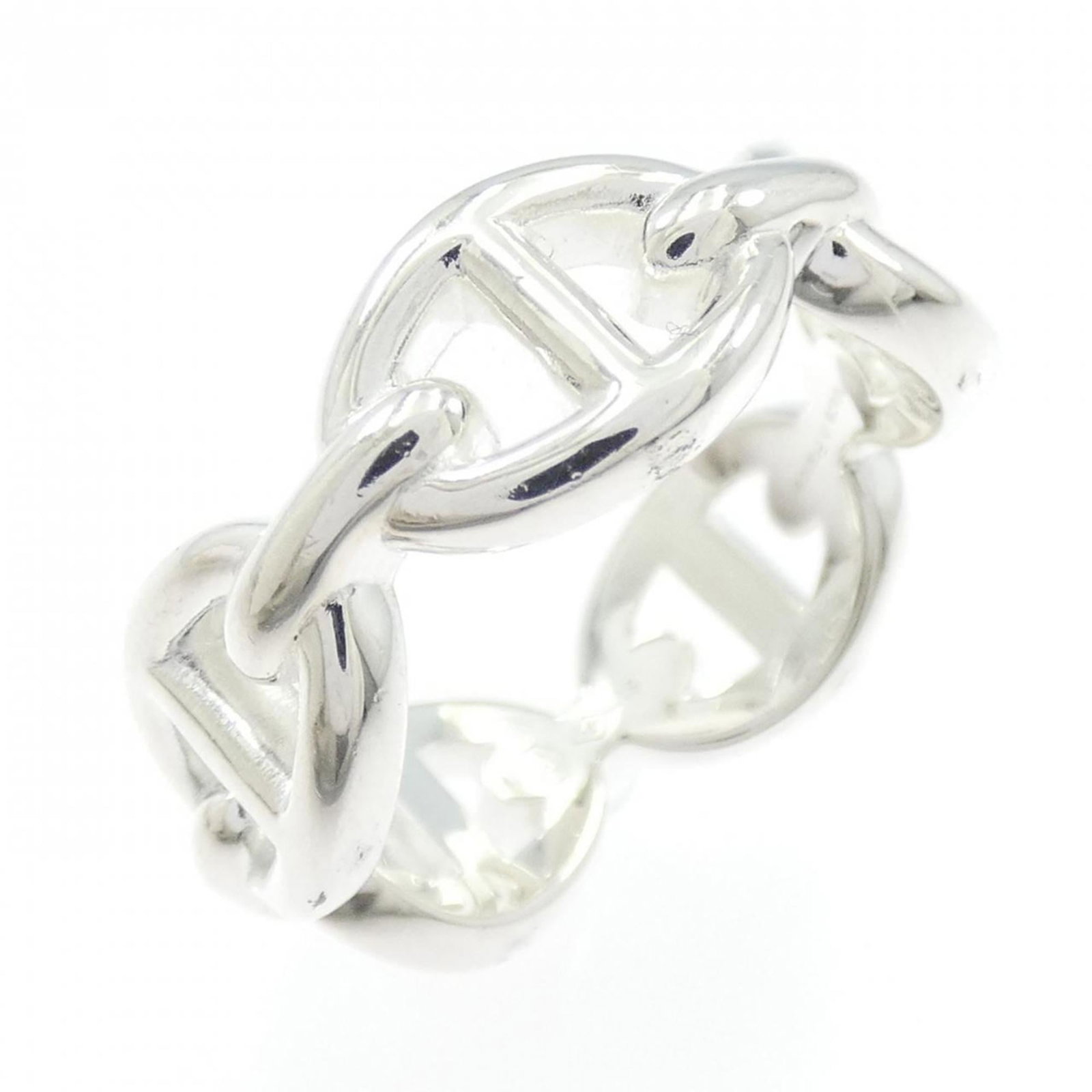 Hermes Band Ring Silver 925: Hermes Band Ring Silver 925 The Hermes Band Ring Silver 925 boasts a sleek and sophisticated design, crafted from high-quality silver 925 material. With its classic band style and subtle details,