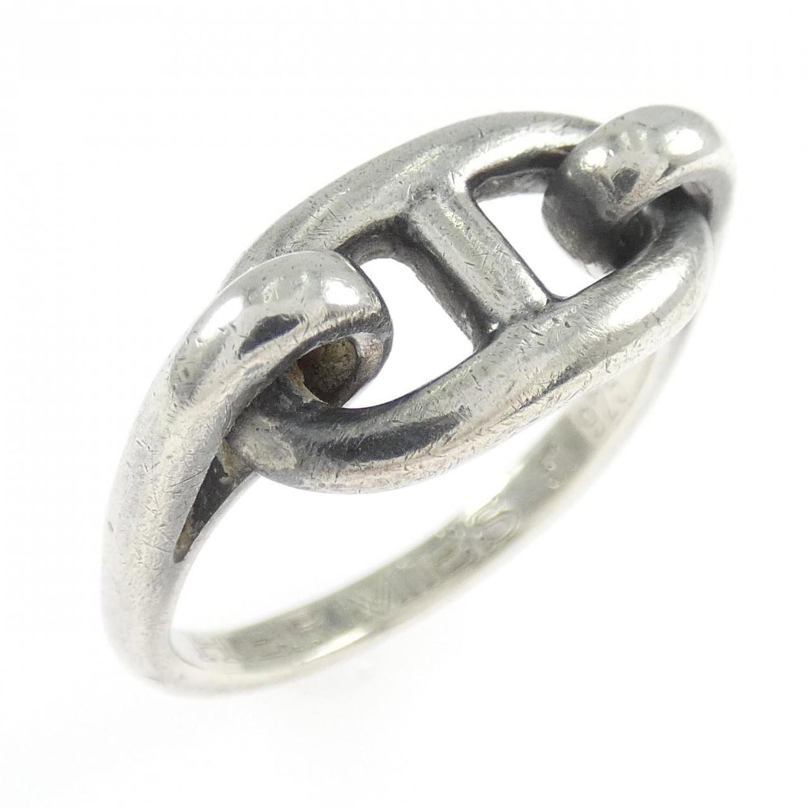Hermes Band Ring Silver 925: Hermes Band Ring Silver 925 The Hermes Band Ring Silver 925 boasts a sleek and sophisticated design, crafted from high-quality silver. With its classic style and subtle details, this ring makes for a