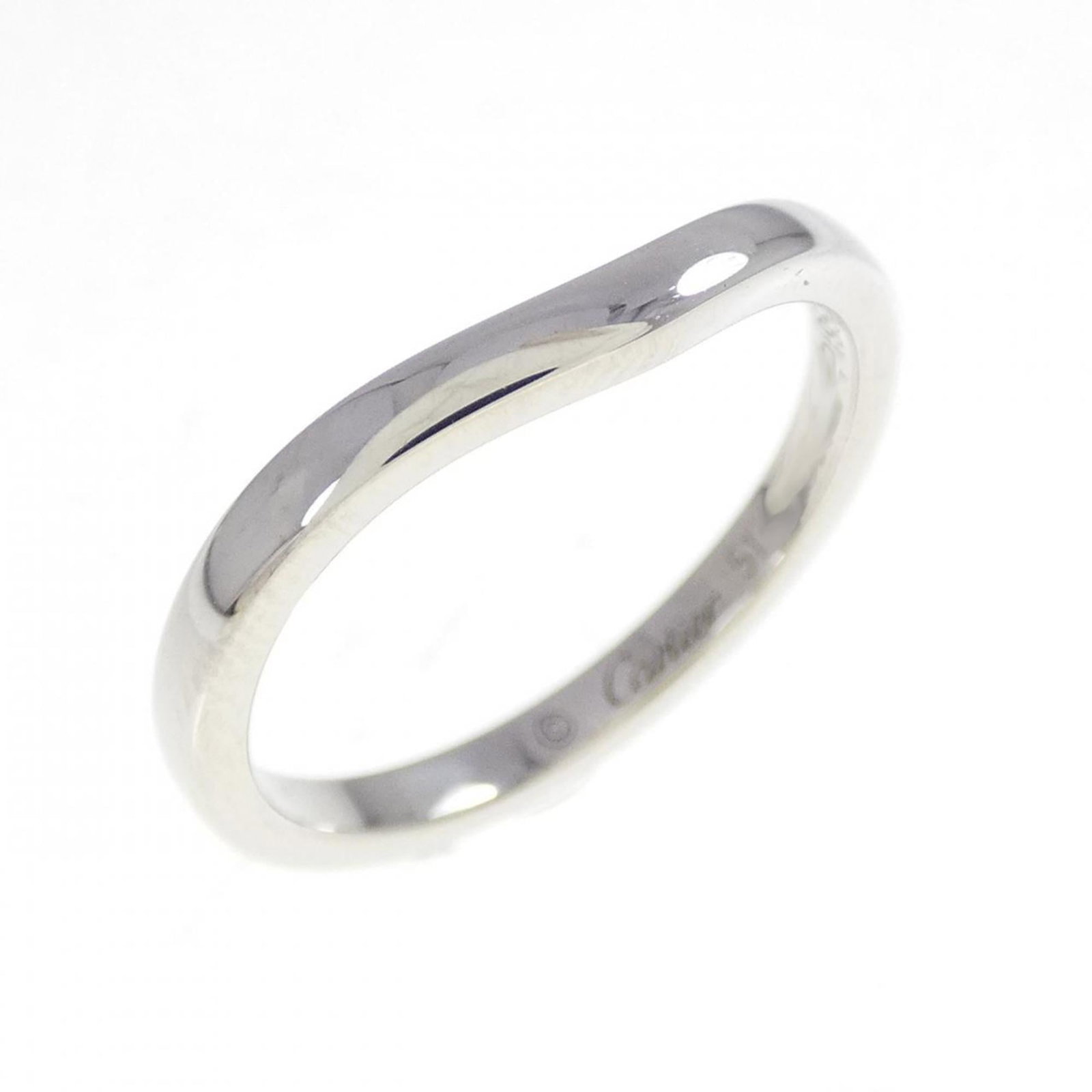 Cartier Band Ring Platinum 950: Cartier Band Ring Platinum 950 Platinum 950 Cartier Band Ring features a sleek design and premium material. The ring has some scratches and dirt, but remains in very good condition overall. A few trac