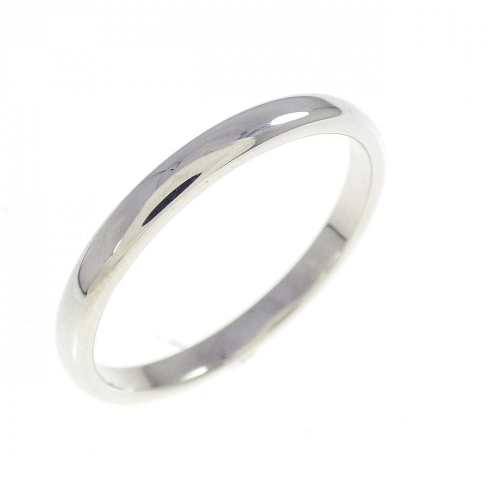 Tiffany Band Ring Platinum 950: Tiffany Band Ring Platinum 950 Platinum 950 construction provides exceptional durability and shine. This Tiffany band ring features platinum material in a classic design, suitable for everyday wear.
