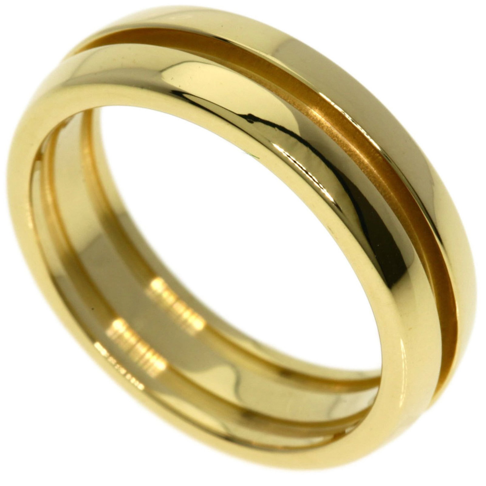 Tiffany Band Ring Yellow Gold (18K): Tiffany Band Ring Yellow Gold (18K) Yellow Gold (18K) Tiffany Band Ring in Very Good Condition. This used band ring features a classic design and is made from high-quality yellow gold, with some minor
