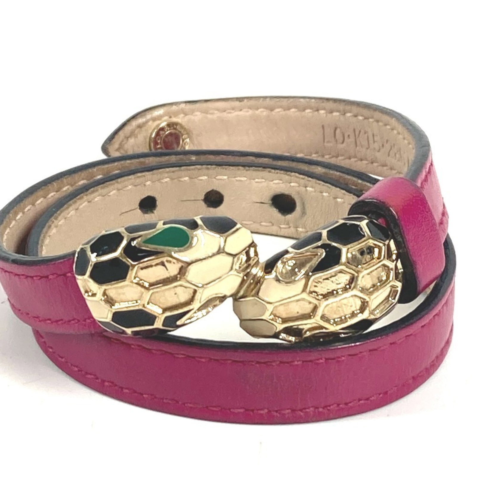 Bvlgari Charm Bracelet Leather: Bvlgari Charm Bracelet Leather Bvlgari Charm Bracelet Leather features a unique pink leather design. The bracelet measures 38cm in length and has traces of usage with minor scratches and dirt visible.