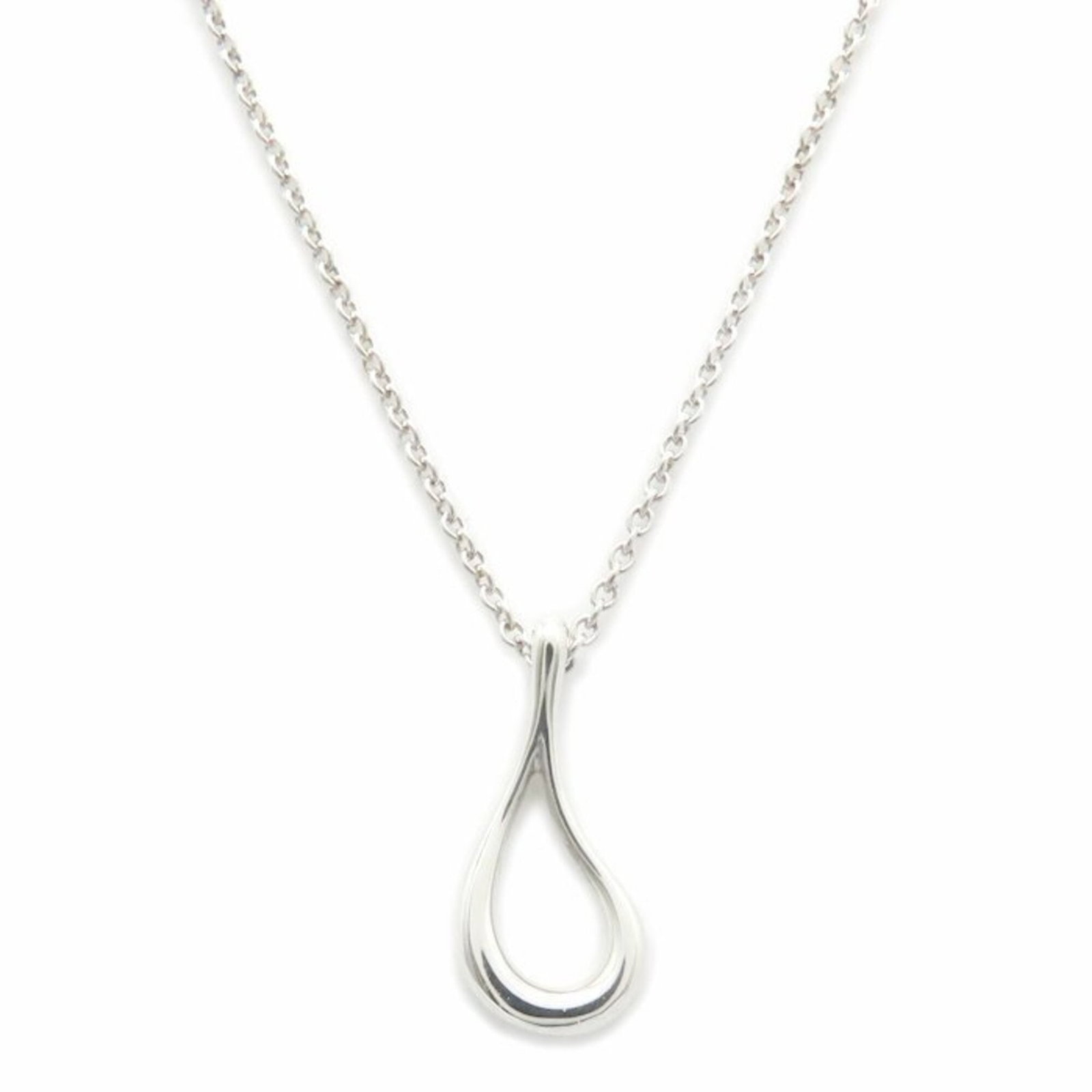 TIFFANY&Co. Tiffany Open Teardrop Necklace, Elsa Peretti, SV925, 295319: TIFFANY&Co. Tiffany Open Teardrop Necklace, Elsa Peretti, SV925, 295319 The Elsa Peretti Tiffany Open Teardrop Necklace in sterling silver (925) boasts a sleek design with a teardrop pendant. With