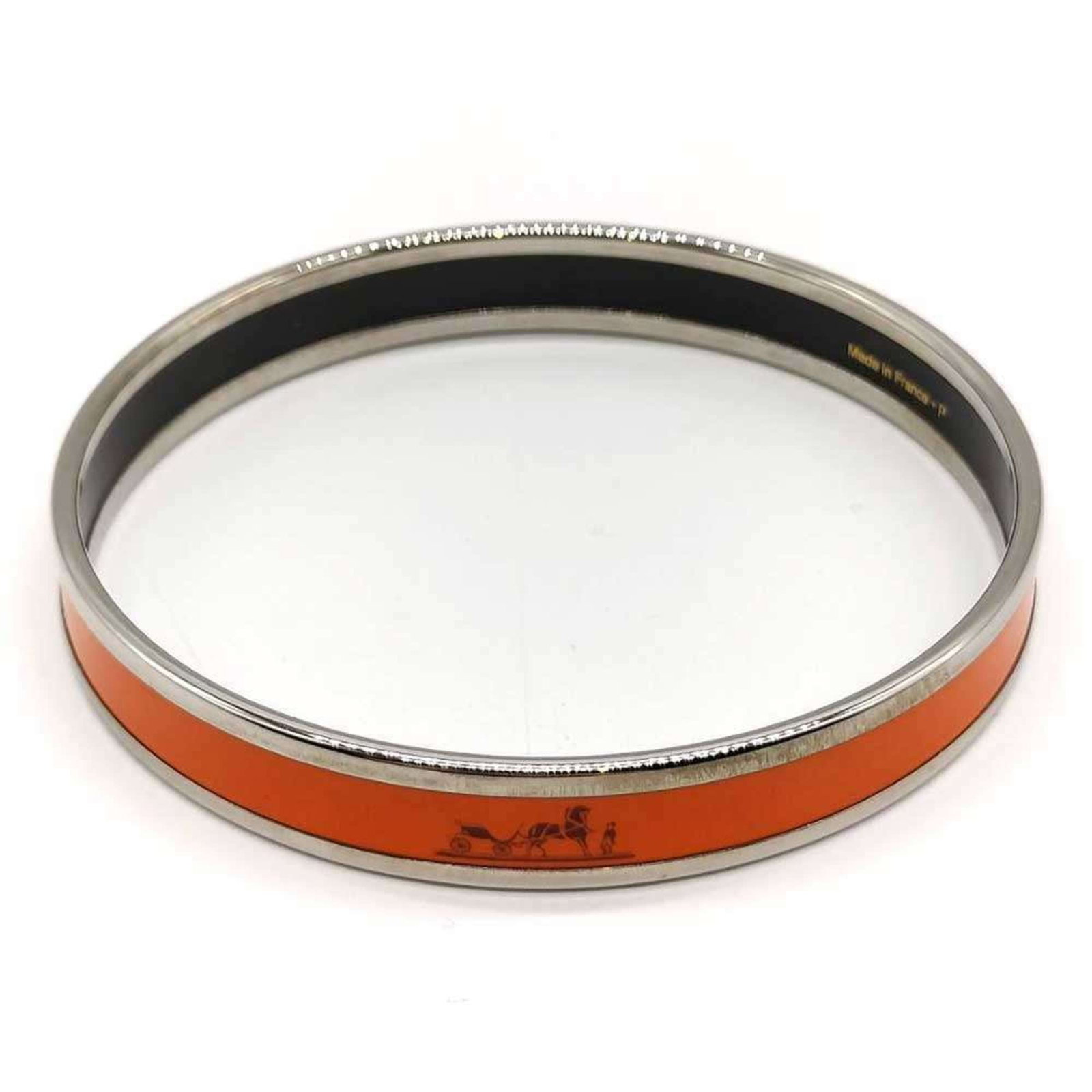 Hermes Bangle Cloisonn/Enamel: Hermes Bangle Cloisonn/Enamel Used Hermes Bangle Cloisonn/Enamel in good condition, with traces of usage and minor scratches. The vibrant orange enamel stands out against the metallic cloisonn base,