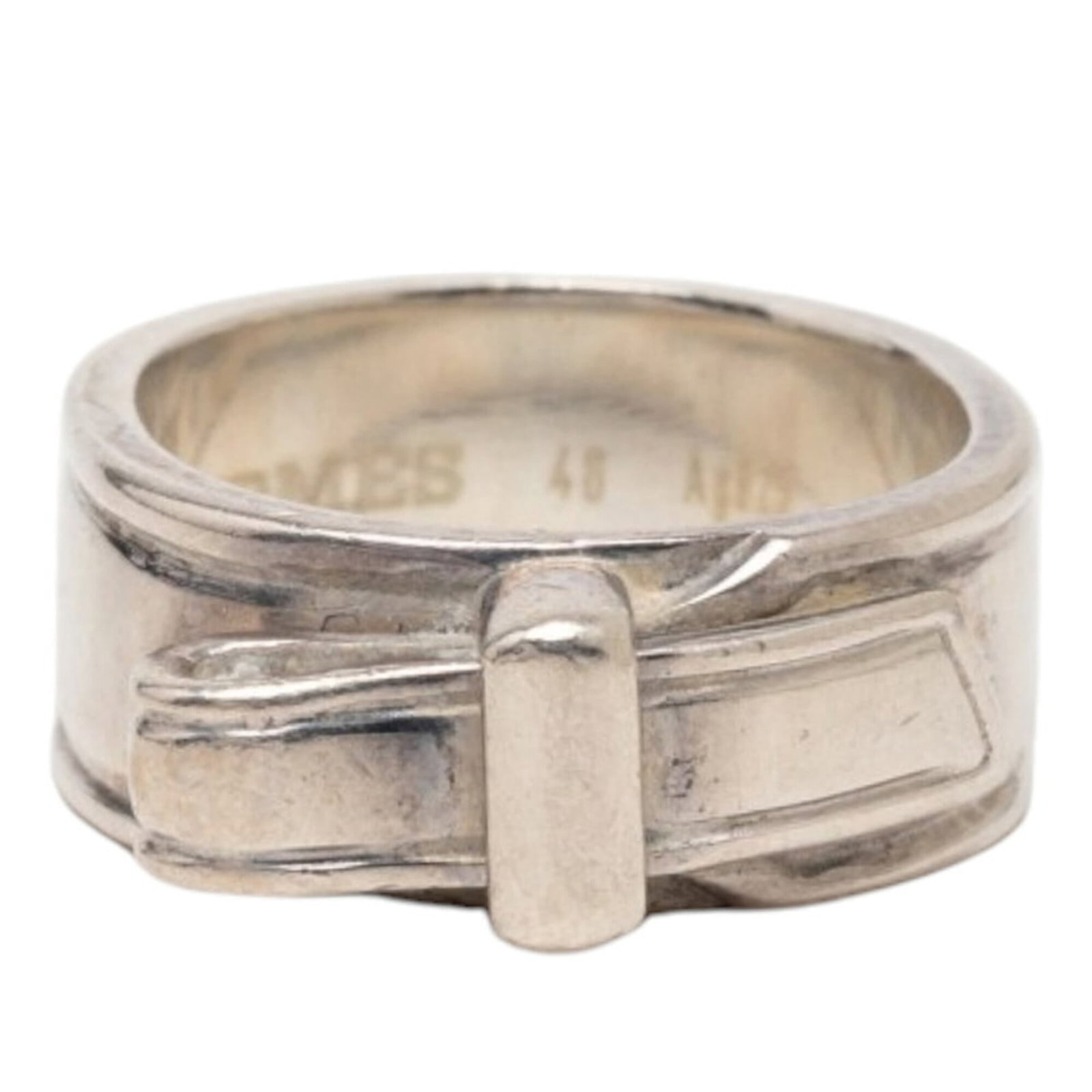 Hermes Band Ring Silver 925: Hermes Band Ring Silver 925 Silver 925 band ring from Hermes Type features a sleek design made from high-quality silver material. The ring has undergone some wear and tear, with traces of usage and mi