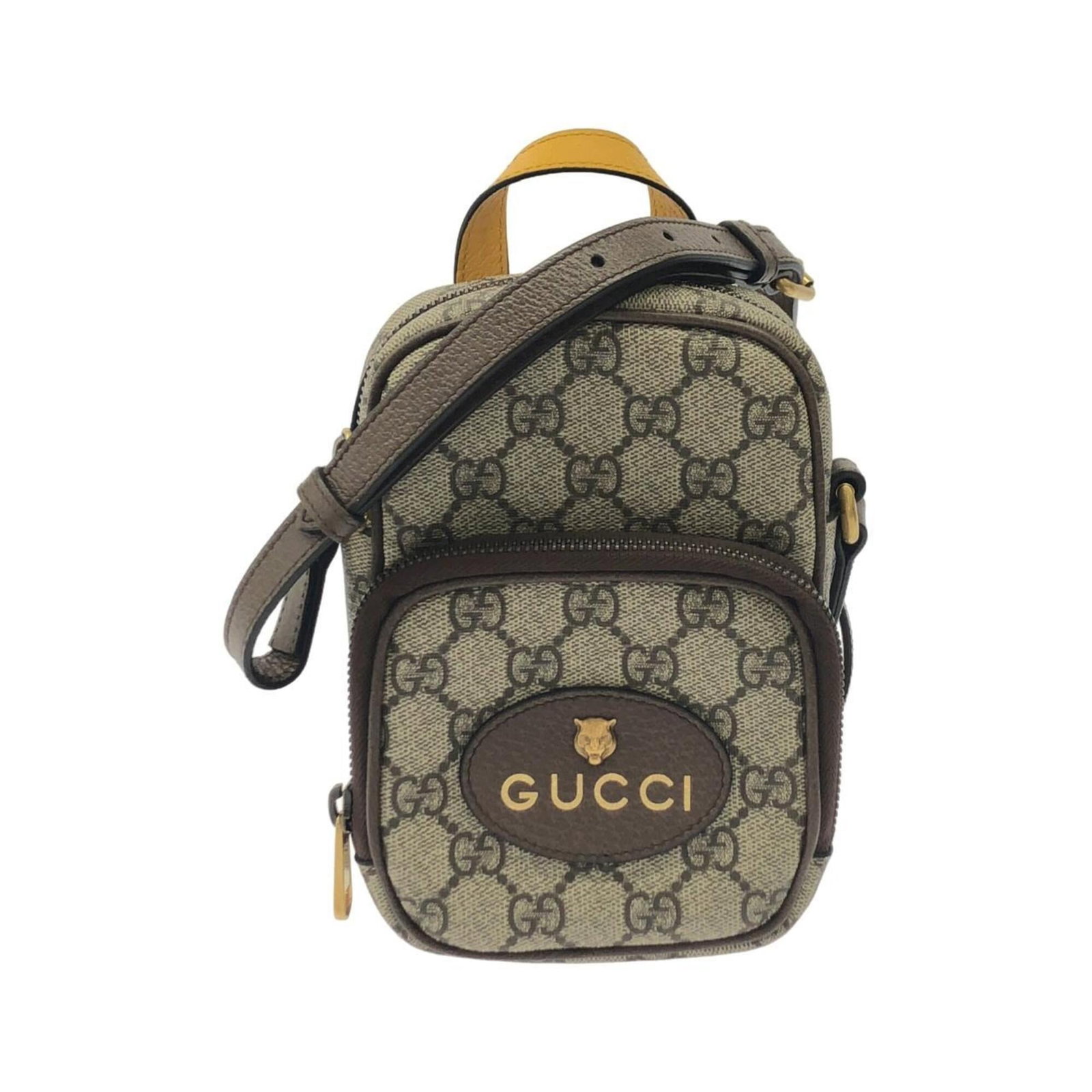 Gucci Shoulder Bag Gg Supreme Leather: Gucci Shoulder Bag Gg Supreme Leather Gucci's Gg Supreme Leather shoulder bag boasts a timeless design with a rich beige color. This pre-owned bag features a few subtle signs of wear, including minor 