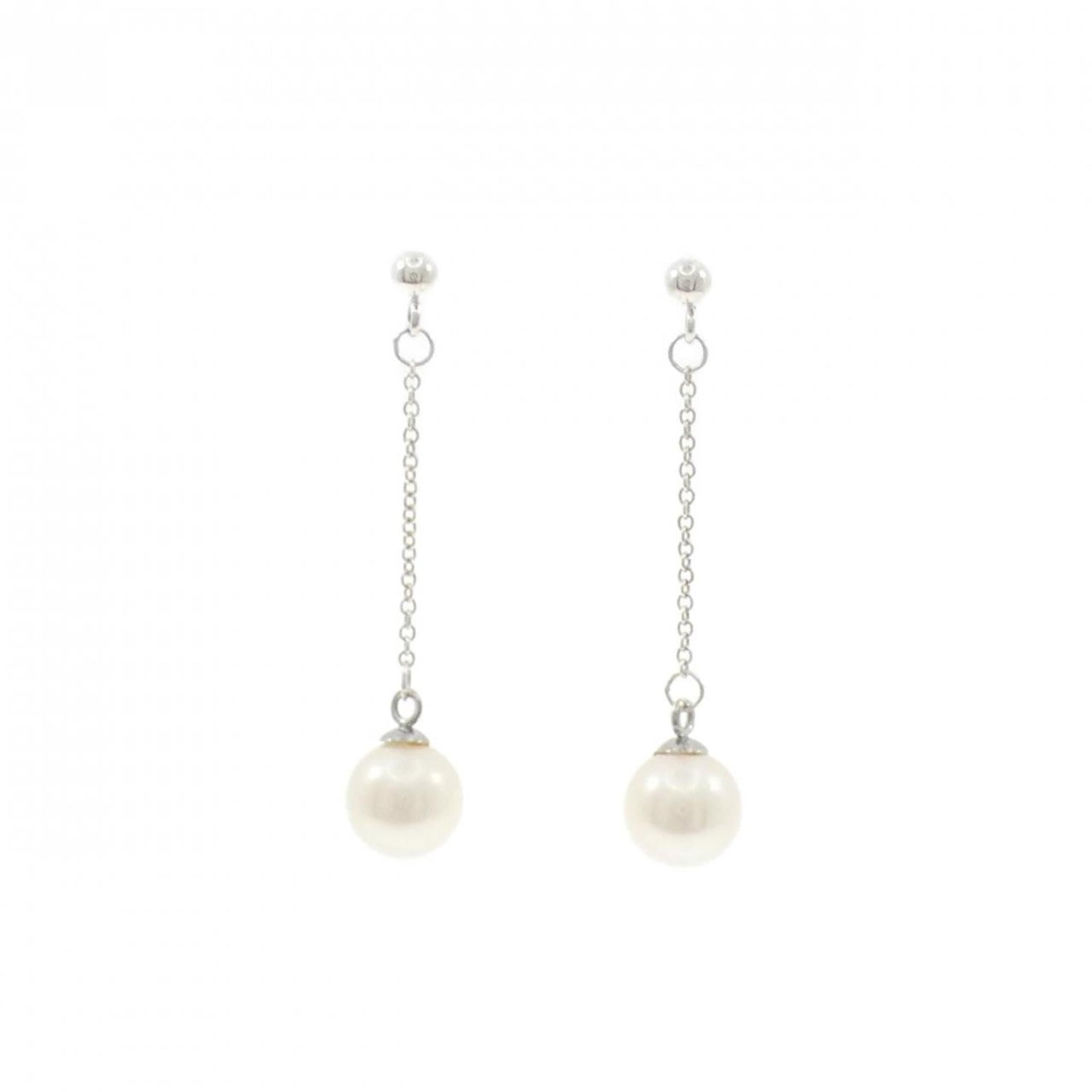 Tiffany Drop Earrings Silver 925: Tiffany Drop Earrings Silver 925 Tiffany Drop Earrings in Silver 925. Made from high-quality silver, these drop earrings feature a classic design with a few traces of usage visible. In very good condi