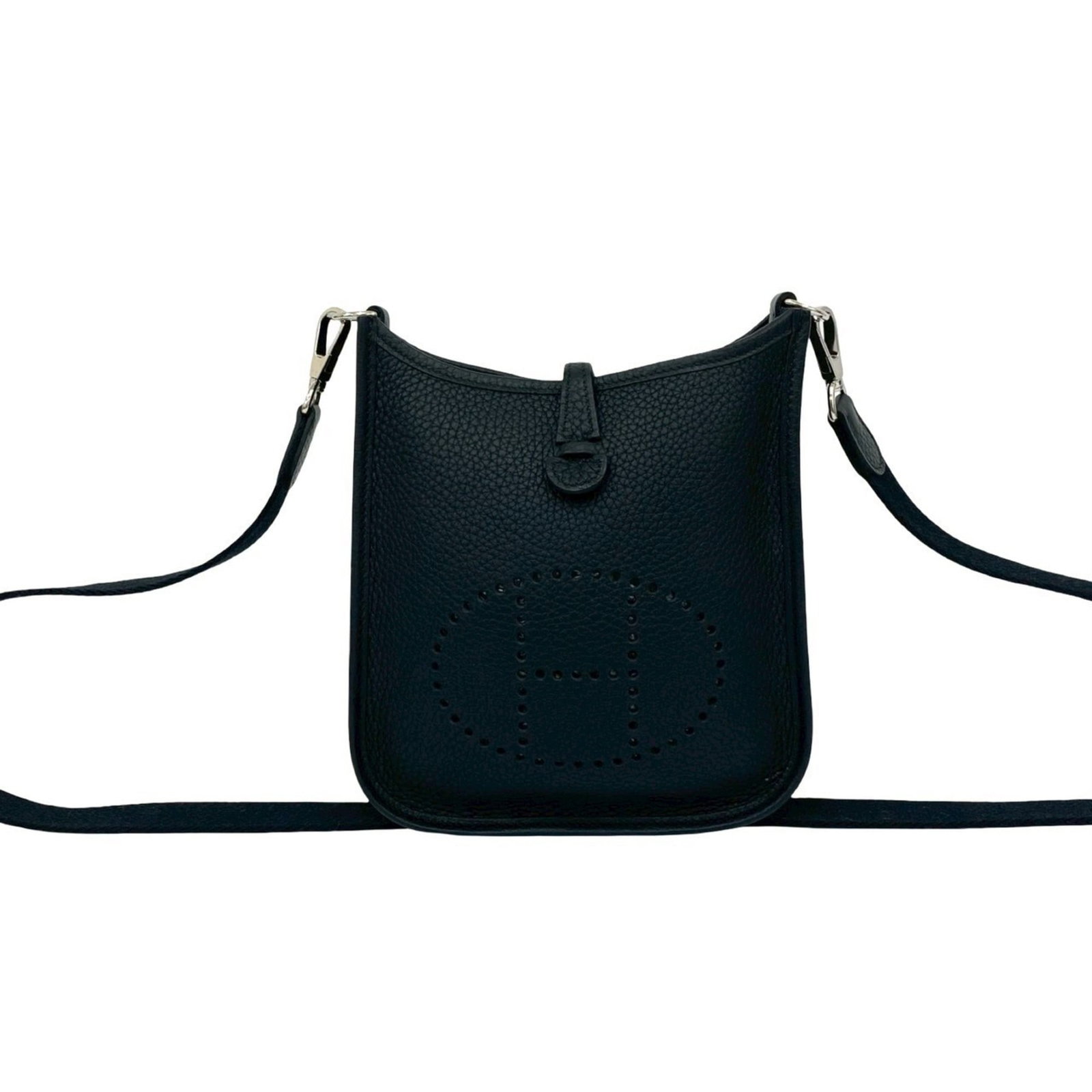 Hermes Shoulder Bag Taurillon Clemence Leather: Hermes Shoulder Bag Taurillon Clemence Leather Taurillon Clemence Leather from Herm?s offers exceptional craftsmanship and timeless elegance. This black shoulder bag features a size of 18cm x 16cm x 5