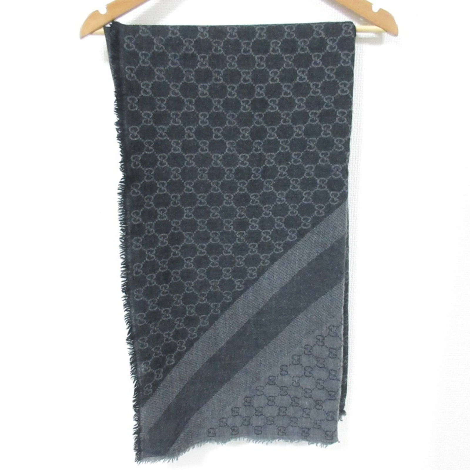 Gucci Stole: Gucci Stole Dark Gray Gucci Stole for Sale. This used, like-new stole measures 1.3m x 1.29m and boasts a sleek dark gray color. With hardly any traces of usage, this refurbished item showcases its ori