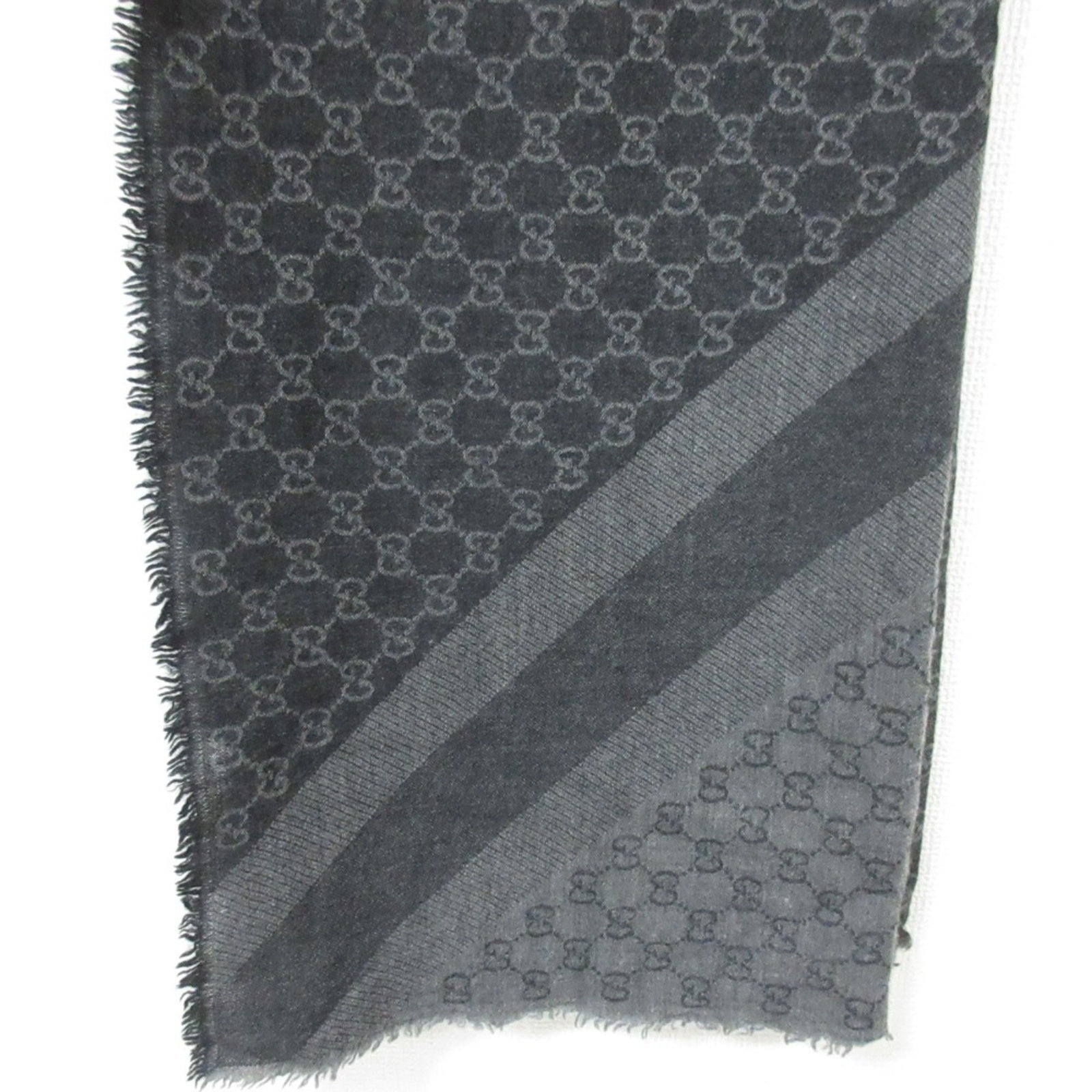 Gucci Stole - 3