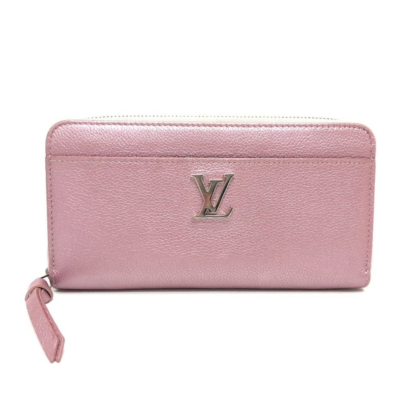 Louis Vuitton Long Wallet (Bi-Fold) Leather: Louis Vuitton Long Wallet (Bi-Fold) Leather The Louis Vuitton Long Wallet (Bi-Fold) Leather features a striking metallic pink color and a classic bi-fold design. With its durable leather material and 