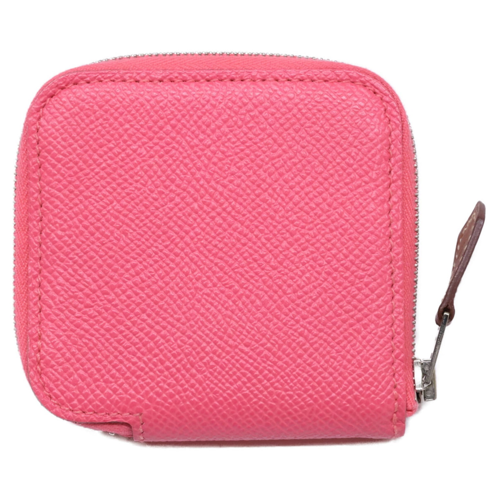 Hermes Coin Purse/Coin Case Epsom Leather: Hermes Coin Purse/Coin Case Epsom Leather Epsom leather coin purse/case with classic design and timeless elegance. This used Hermes piece features traces of usage and minor scratches/dirt, adding to i