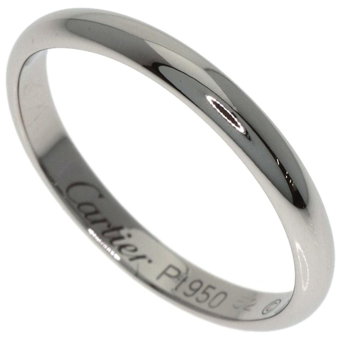 Strict Platinum Pt950 Ring: Strict Platinum Pt950 Ring Strict Platinum Pt950 Ring features a striking silver exterior and a PT950 metal construction. This unique ring boasts no main stone, instead showcasing its sleek design in 