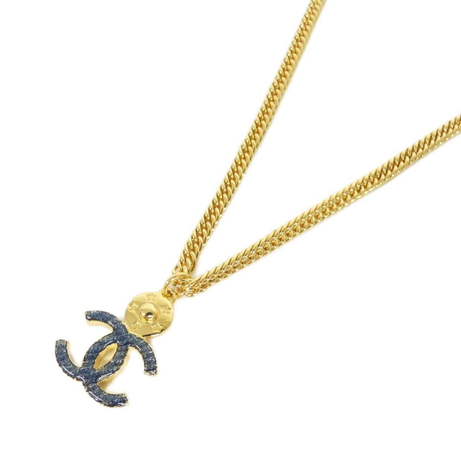 Chanel Abc718 Necklace: Chanel Abc718 Necklace The Chanel Abc718 Necklace boasts a striking blue hue and elegant gold accents, making it a sophisticated accessory for any occasion. With its 28mm x 18mm pendant size and adjus