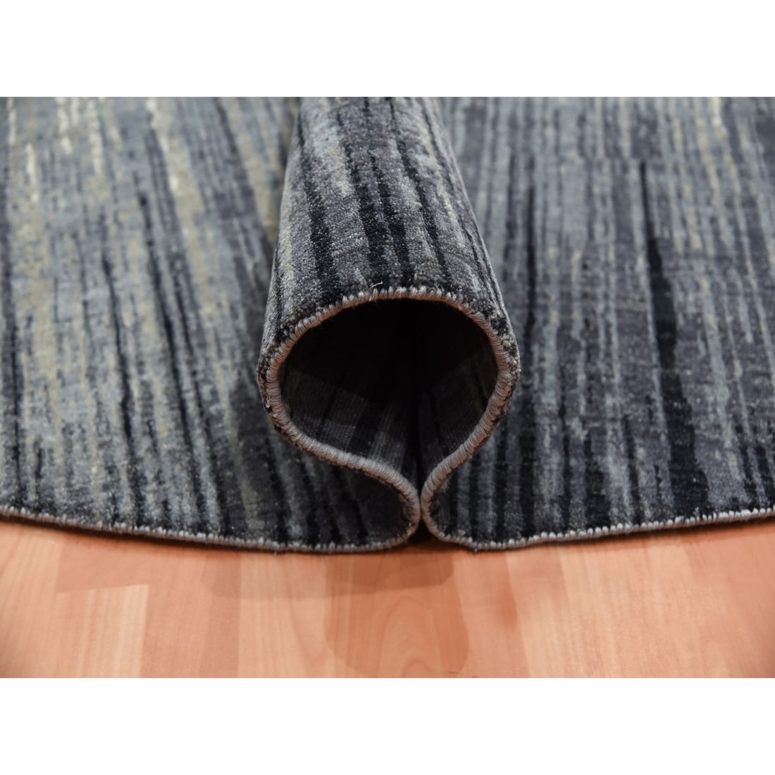 Gray wool rug - 5