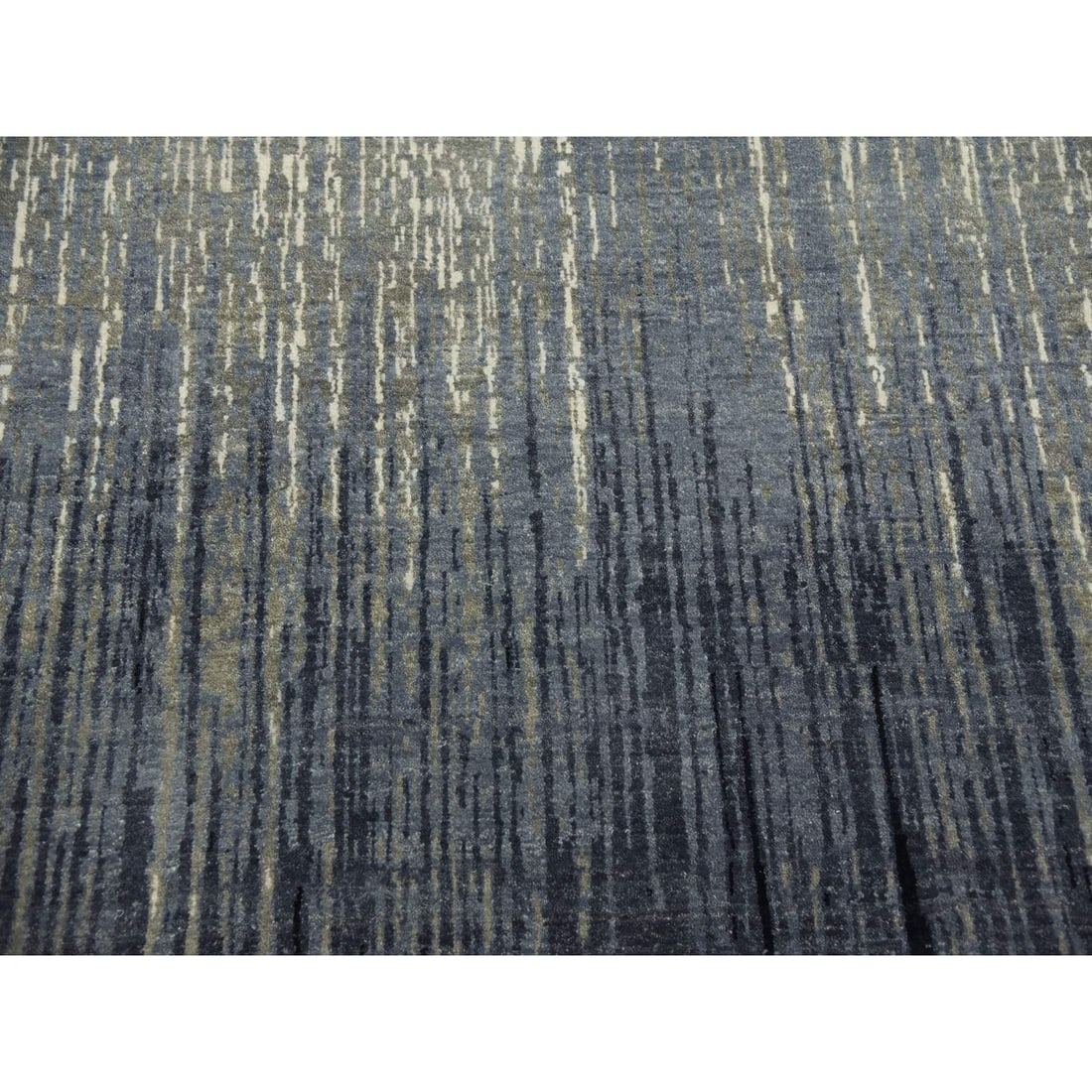 Gray wool rug - 8