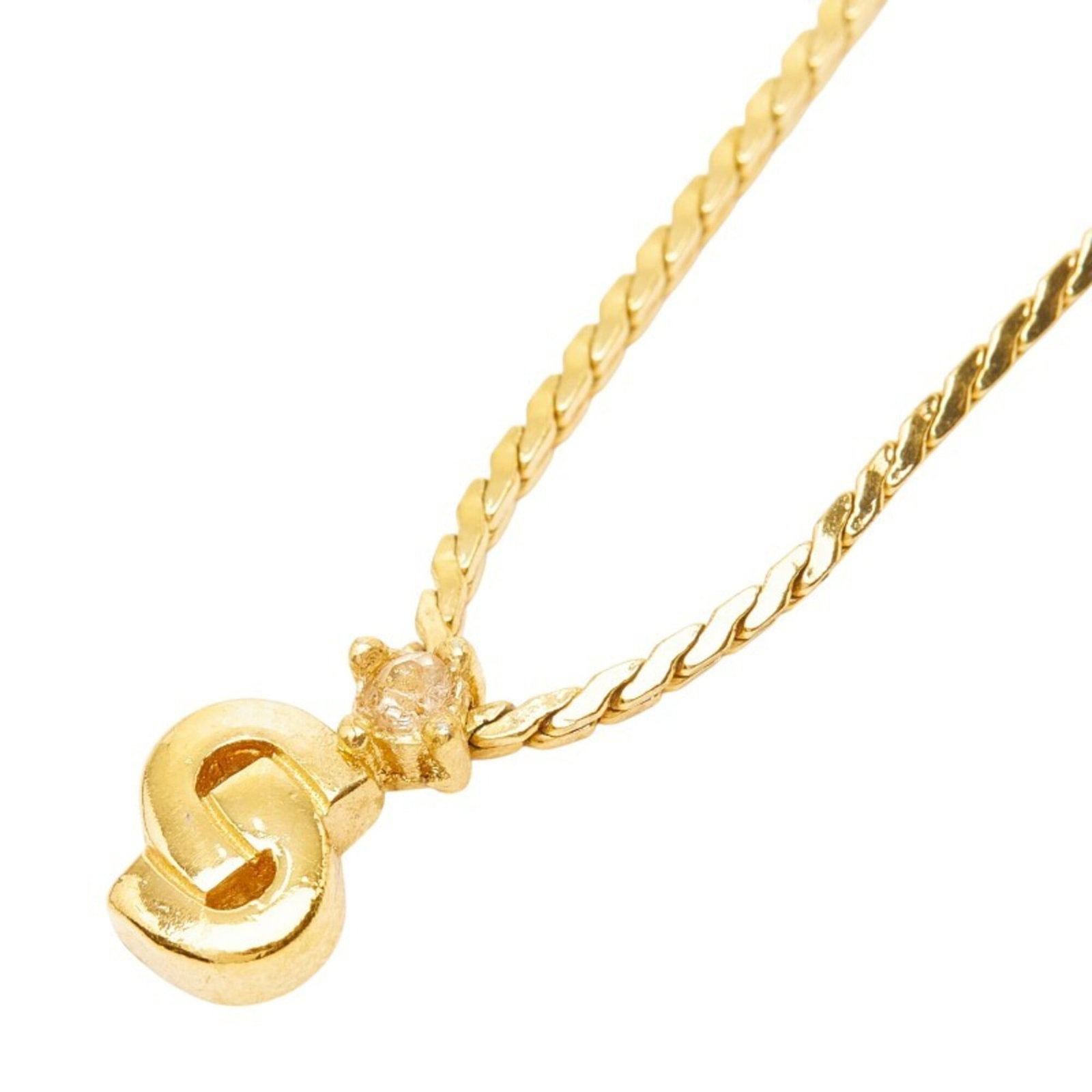 Christian Dior Dior Cd Logo Necklace Gold Plated Women'S: Christian Dior Dior Cd Logo Necklace Gold Plated Women'S Christian Dior's iconic Cd logo necklace shines in gold plated elegance. This women's necklace features a 44.5 cm adjustable chain and a 11.4mm