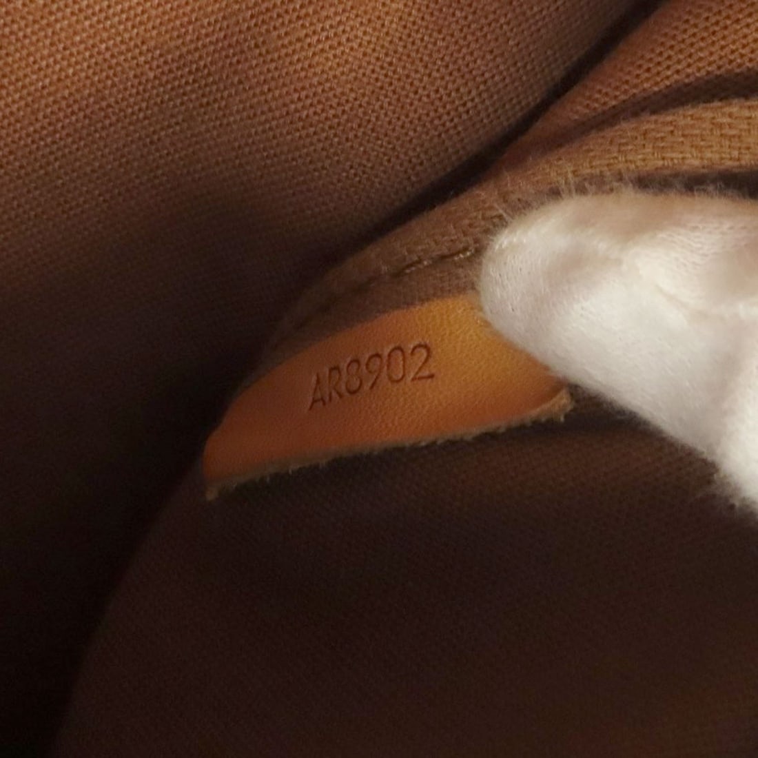 Strict rules apply to this bag - 8