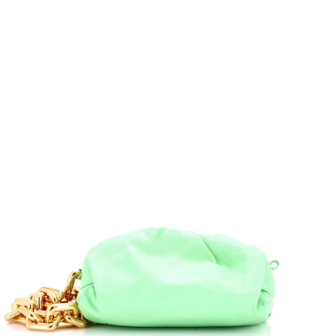 Chain Pouch Leather Teen Bottega: Chain Pouch Leather Teen Bottega The Chain Pouch Leather Teen Bottega features a striking green exterior made from high-quality leather, with a classic shoulder bag design and gold hardware. Measuring