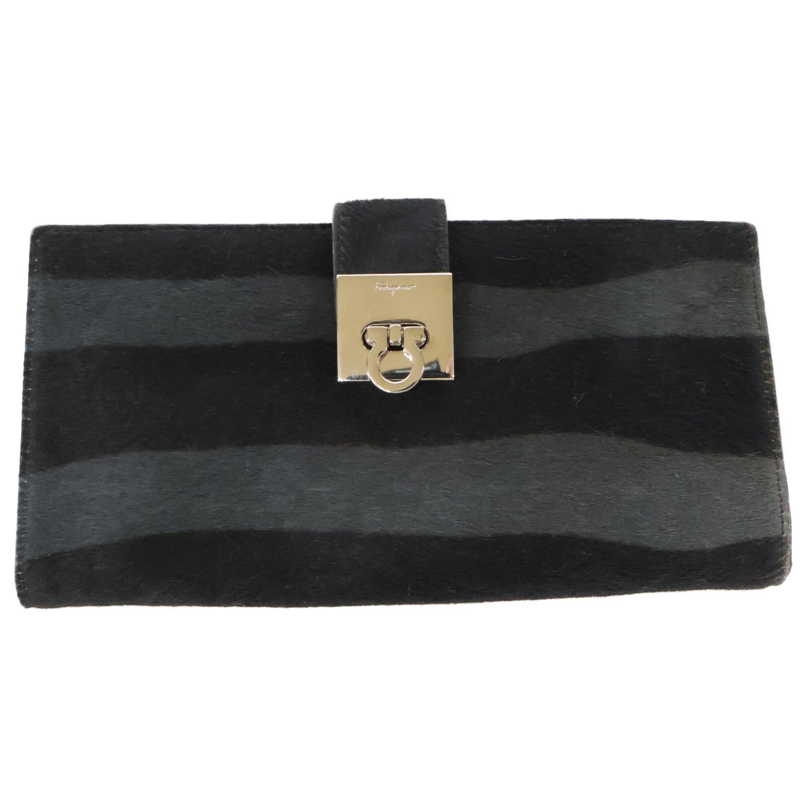 Salvatore Ferragamo Wallet (Bi-Fold) Leather: Salvatore Ferragamo Wallet (Bi-Fold) Leather The Salvatore Ferragamo bi-fold leather wallet features a sleek and sophisticated design with Harako color accents. With its classic black and gray color o