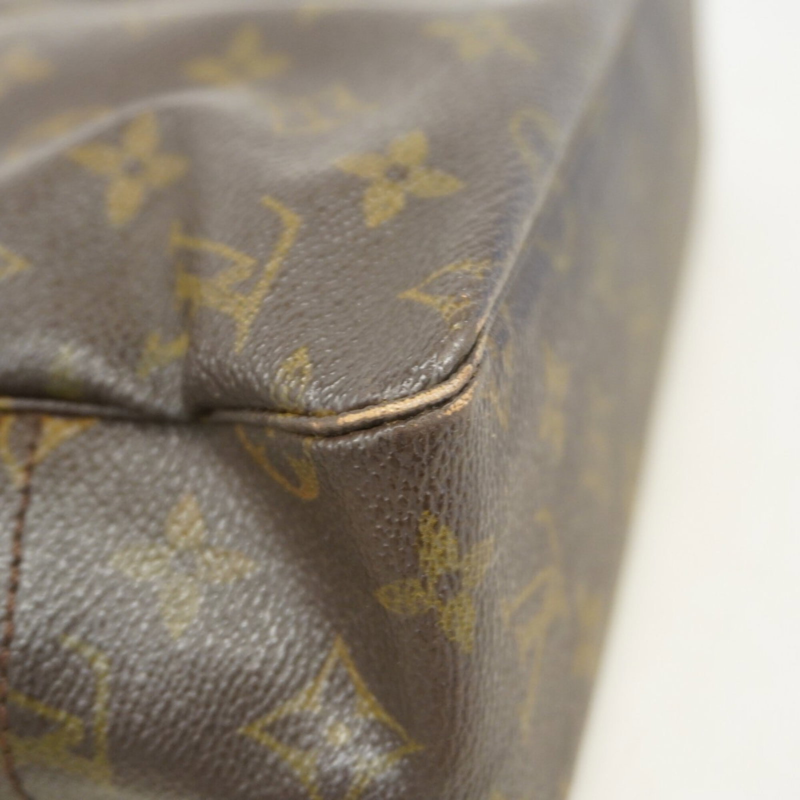 Louis Vuitton Pouch - 8