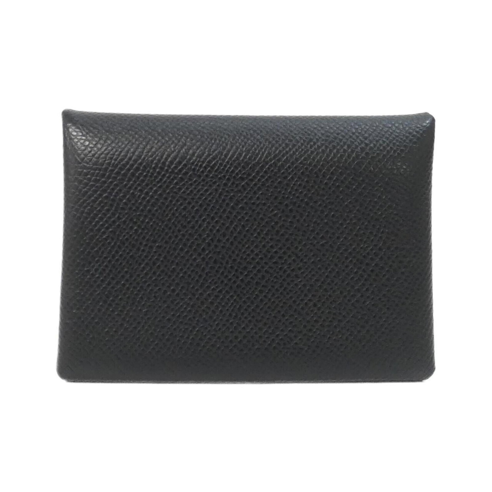 Hermes Coin Purse/Coin Case Epsom Leather: Hermes Coin Purse/Coin Case Epsom Leather Epsom leather coin purse/case in black, measuring 7cm x 10.5cm x 1.5cm, with some traces of usage and minor scratches/dirt. This Hermes item is made from