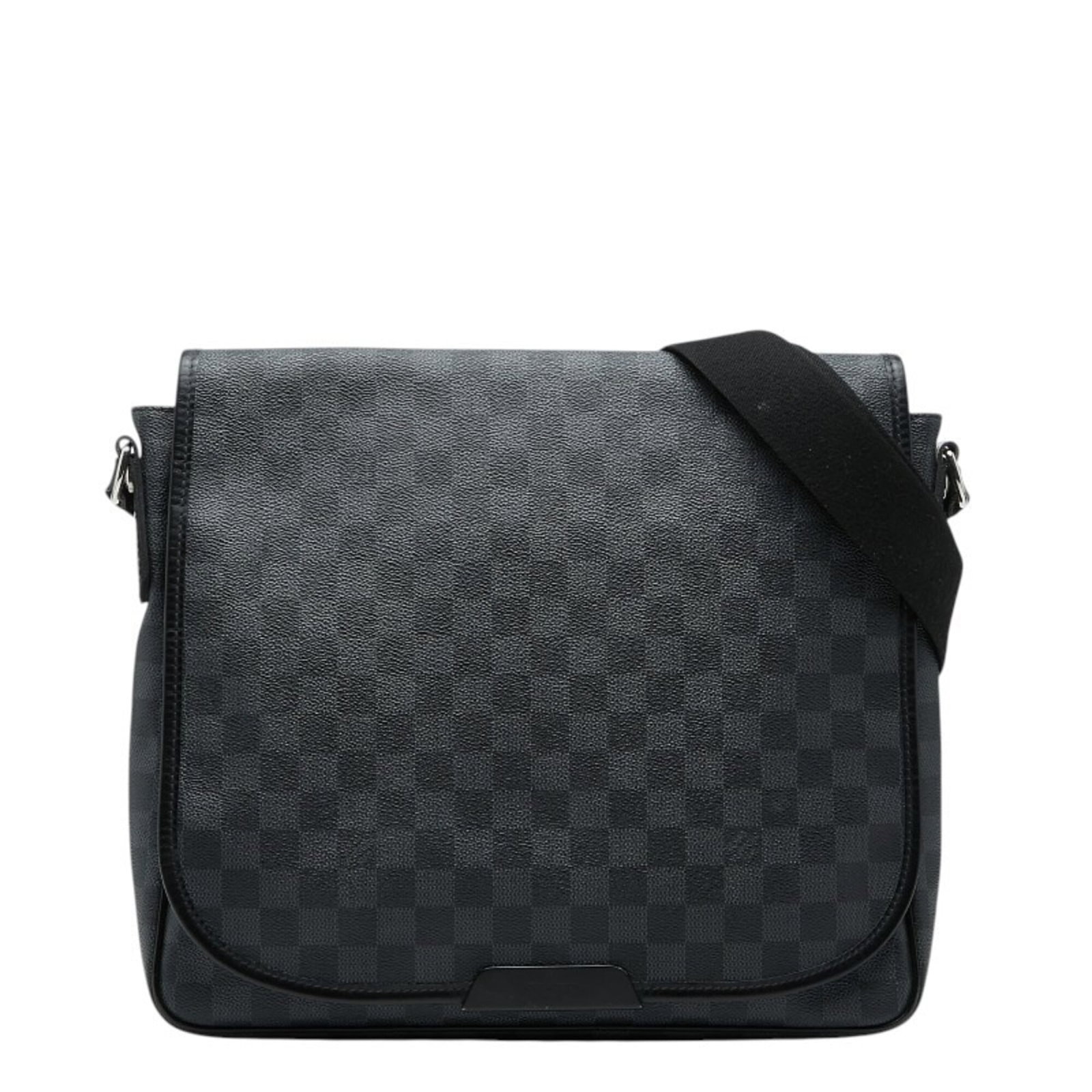 Louis Vuitton Shoulder Bag Pvc Leather: Louis Vuitton Shoulder Bag Pvc Leather This Louis Vuitton shoulder bag features Pvc leather and a classic design. With its magnet closure and adjustable strap drop of 72cm, it's a versatile accessory 