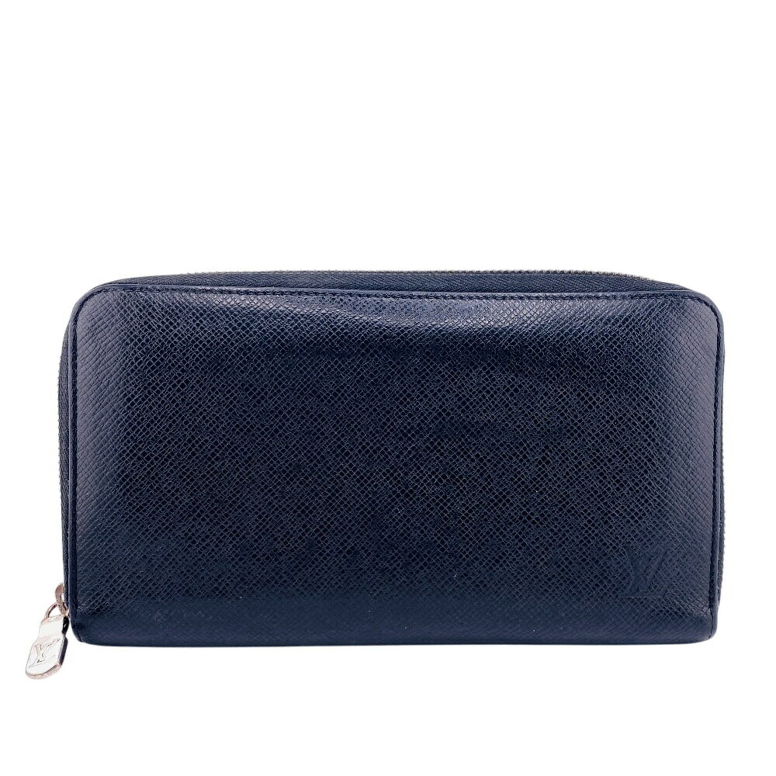 Louis Vuitton Long Wallet (Bi-Fold) Leather: Louis Vuitton Long Wallet (Bi-Fold) Leather This Louis Vuitton bi-fold wallet features classic black leather construction with a long, spacious interior perfect for daily essentials. Measuring 12cm x 